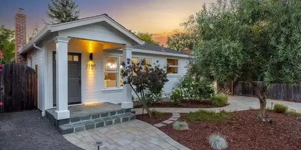 2150 Valparaiso Avenue