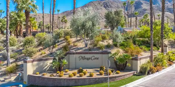 5 Vista Loma Drive