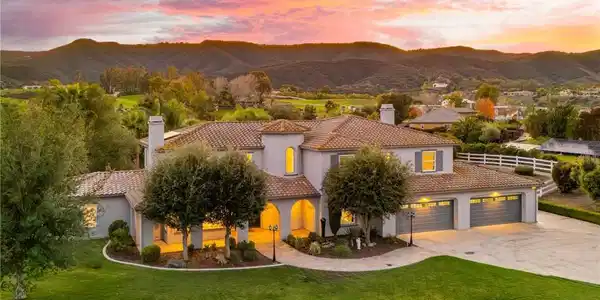 25701 Bay Meadows