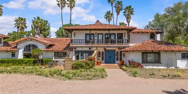 35438 De Portola Road