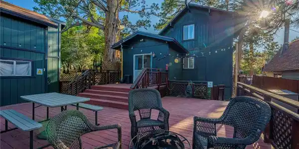 873 Holmes Lane