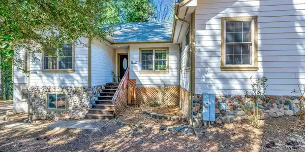 1312 Squaw Rock Trail