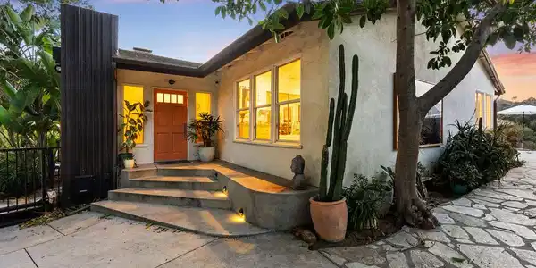 2316 Laurelmont Place