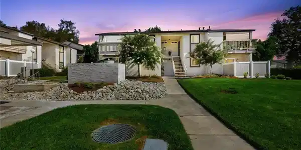 8990 19th