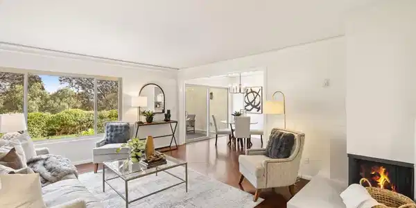 8871 Caminito Primavera