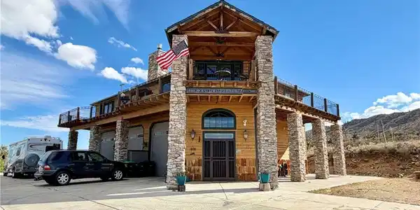 275 Canyon