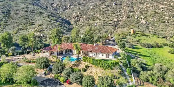 14940 Oak Trail Ct