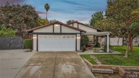 21962 Glen View