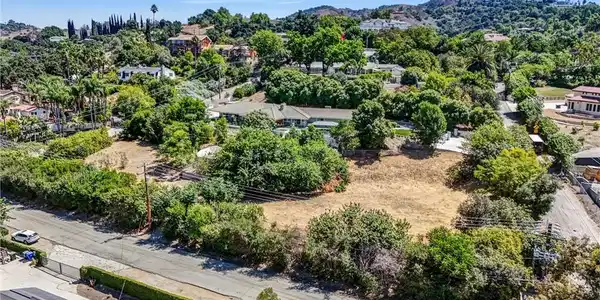 2682 S Buenos Aires Drive