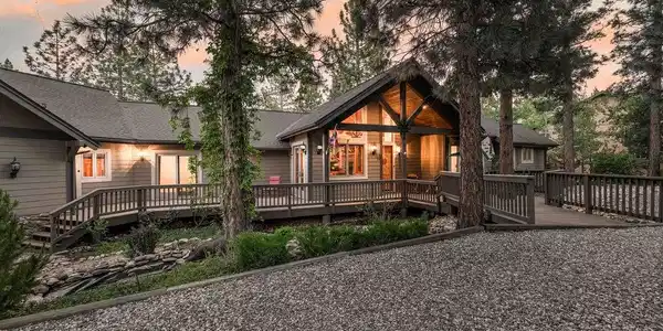1026 Heritage Trail