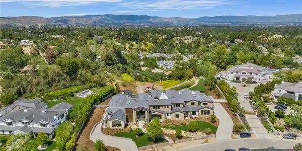 24105 HIDDEN RIDGE Road