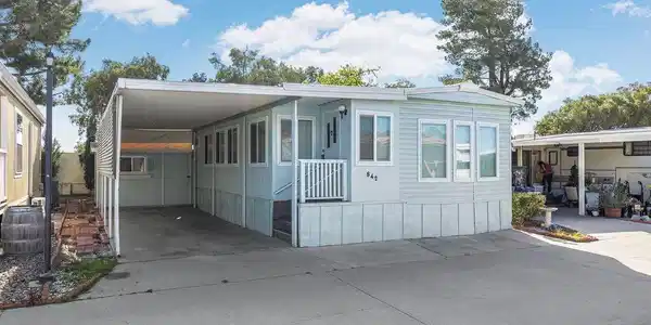 842 Acorn