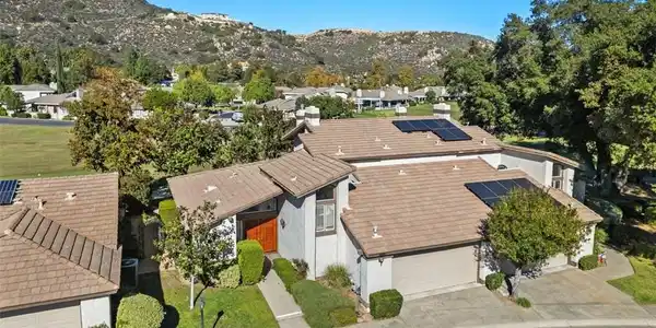 38285 Oaktree