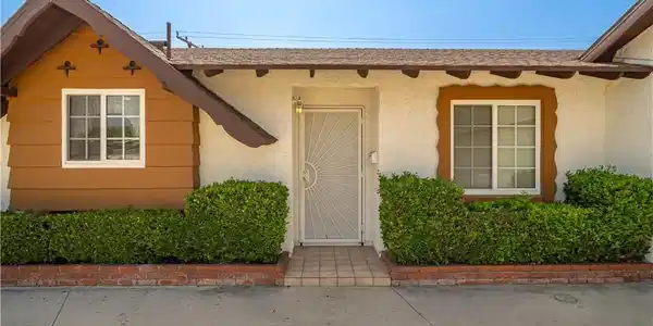 5422 Golondrina Drive