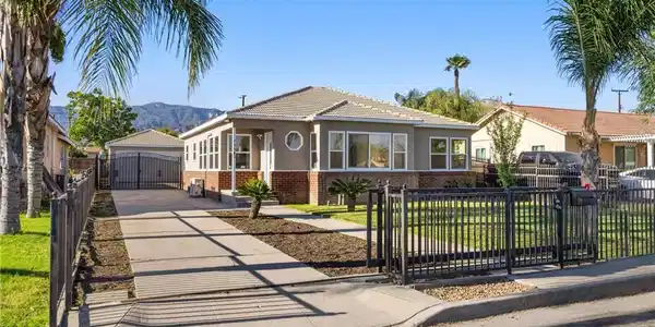 25580 Byron