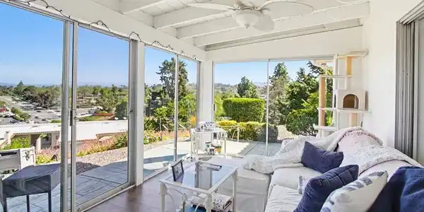 16677 Diaz Dr