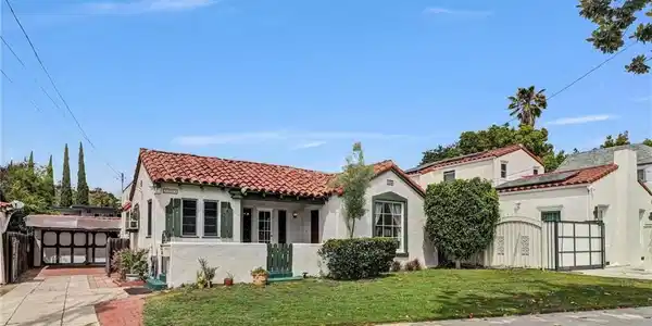 1909 Eden Avenue