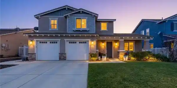 1529 Adeline