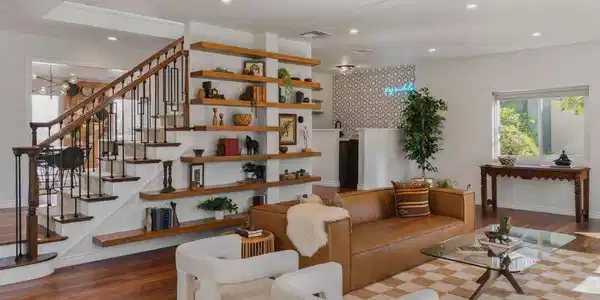 1096 Oban Drive