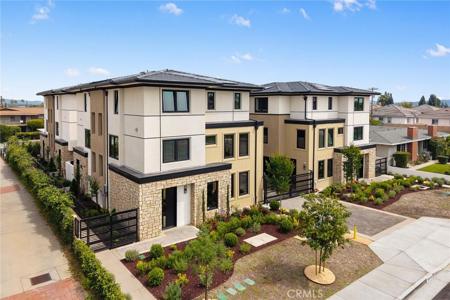 832 Sunset Boulevard