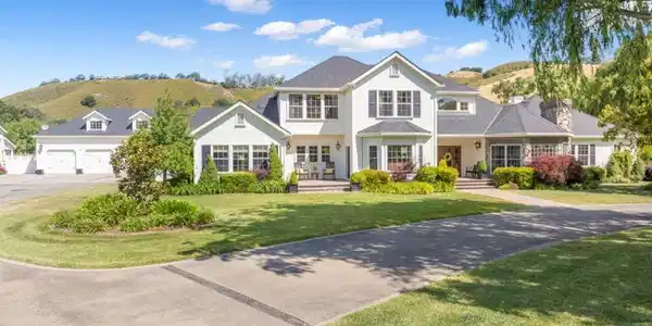 15209 Sycamore Drive
