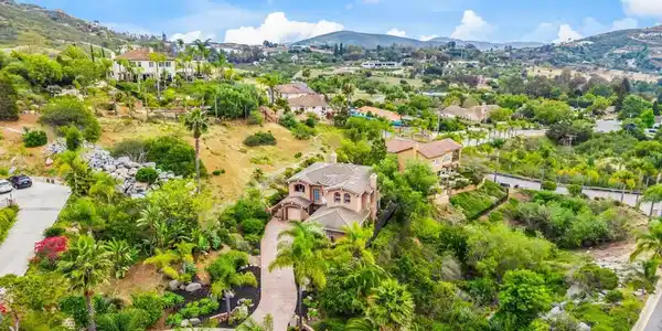 3727 Vista Rim Place