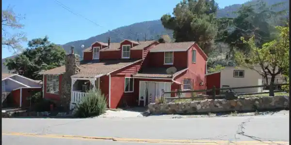 3904 Mount Pinos Way