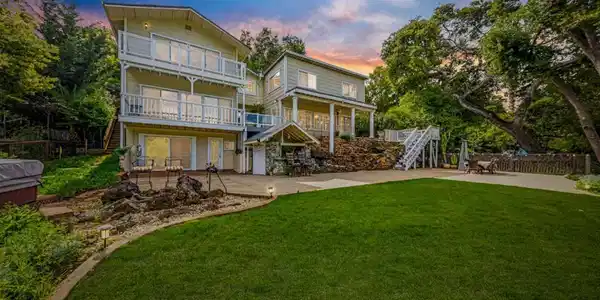 17480 Hoot Owl Way