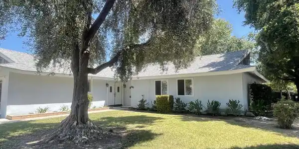 913 Mountain View Avenue