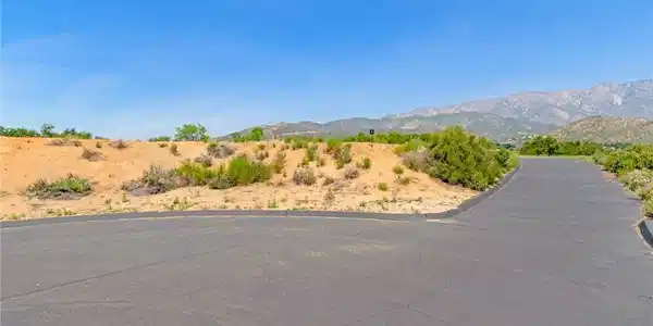 7055 Royal View Court