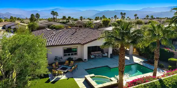 74142 Cosmopolitan Lane