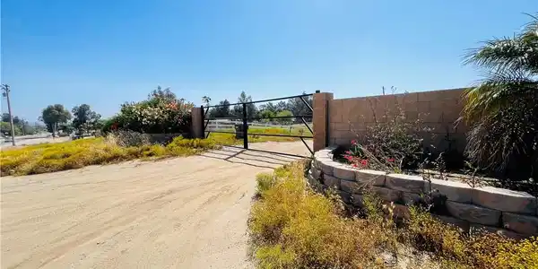 22285 Old Elsinore Road