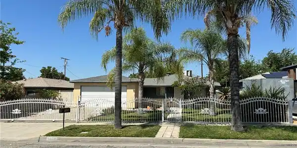 1424 Lynwood Way