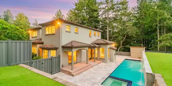 18 Ridgecrest Lane