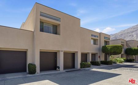 891 Village Square