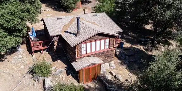 9150 Pine Creek