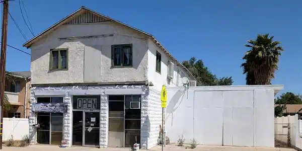 1071 Center Street