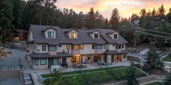 43000 Clover Drive