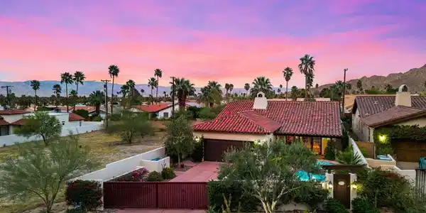 52320 Avenida Montezuma