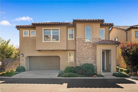 2218 Arroyo Trabuco