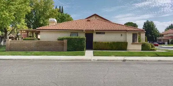 2825 Dartmouth Drive
