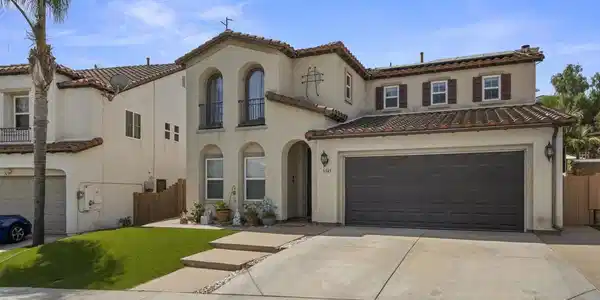 5345 Topsail Drive