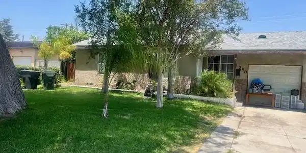1550 W 21st Street