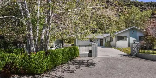 2447 Stonyvale Road