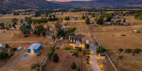 20879 Highline Rd, Tehachapi