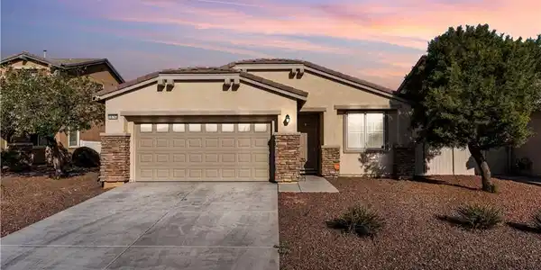 16743 Desert Lily Street