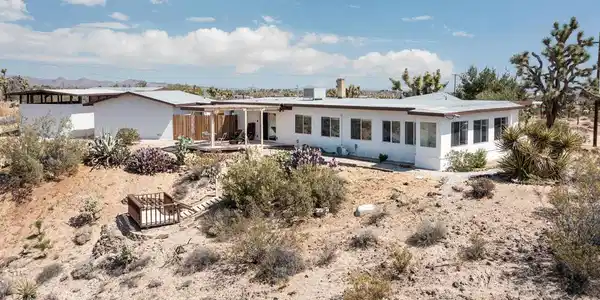 57349 Mesa Drive