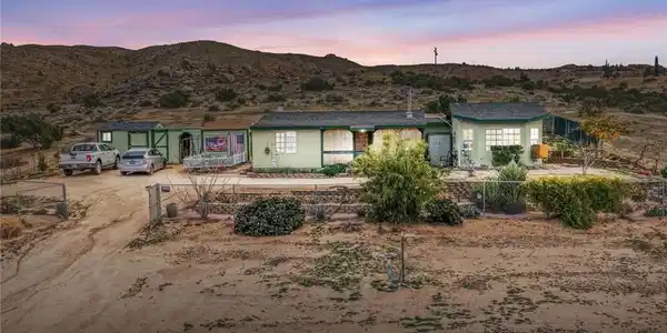 25885 Santa Rosa