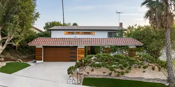 7385 Darnoch Way