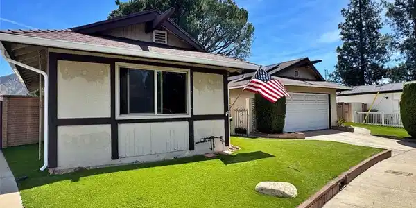 8811 Riderwood
